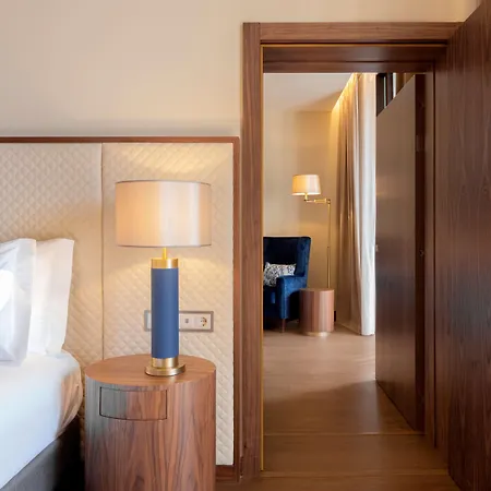 Hotel Curio Collection By Hilton Boeira Garden Porto Portug